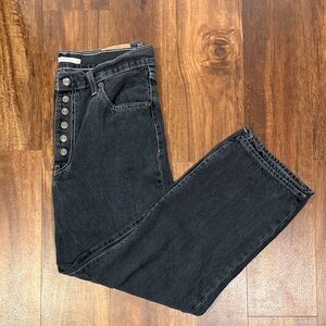 Women’s levi rib cage straight ankle jeans with botton fly front